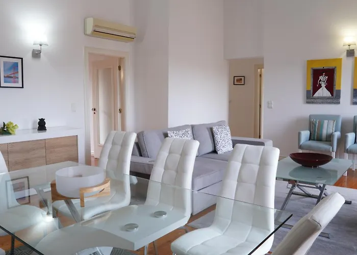 Travellers Pearl By Storytellers * Funchal (Madeira)