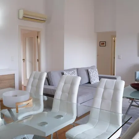 Travellers Pearl By Storytellers * 丰沙尔