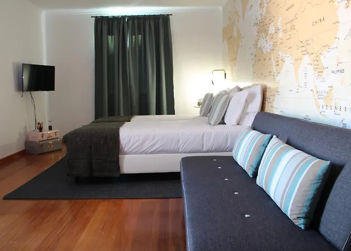 Travellers Pearl By Storytellers *