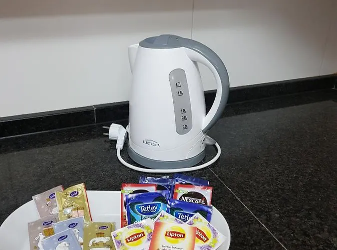 Travellers Pearl By Storytellers * Funchal