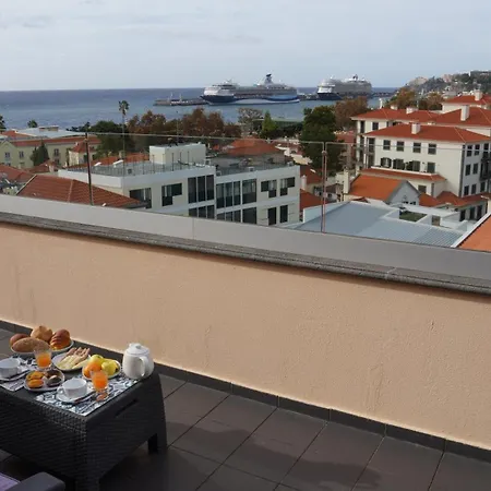 Travellers Pearl By Storytellers * Funchal
